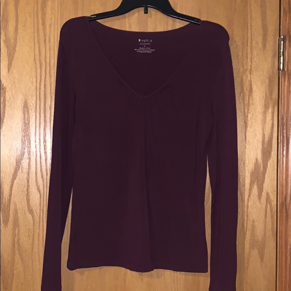 APT 9 Long Sleeve Essential VNeck